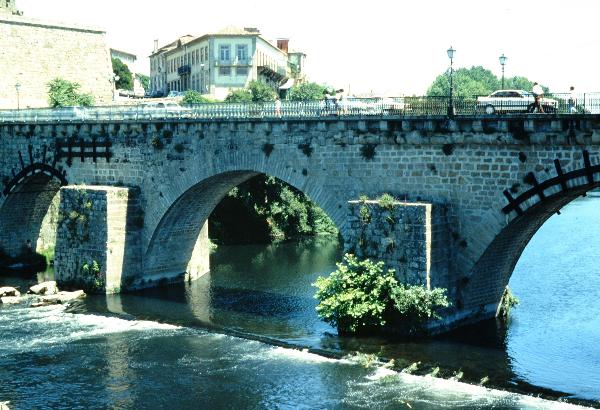 Ponte sobre o Cávado