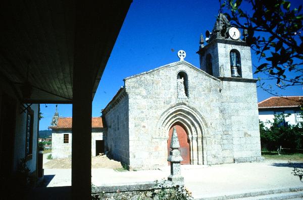 Igreja matriz de Meinedo
