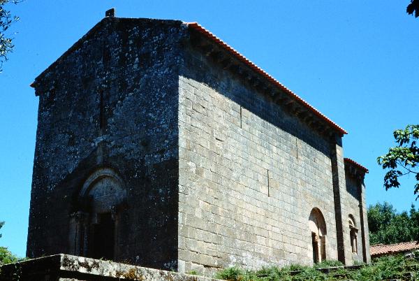 Igreja de São Fins de Friestas