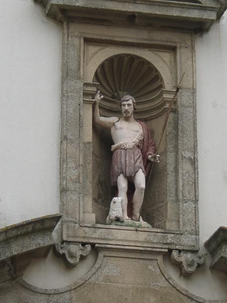 Igreja de São João Baptista, na Foz do Douro, incluindo os seus retábulos de talha, a pia baptismal e os restantes elementos antigos de arte decorativa, de escultura e de pintura