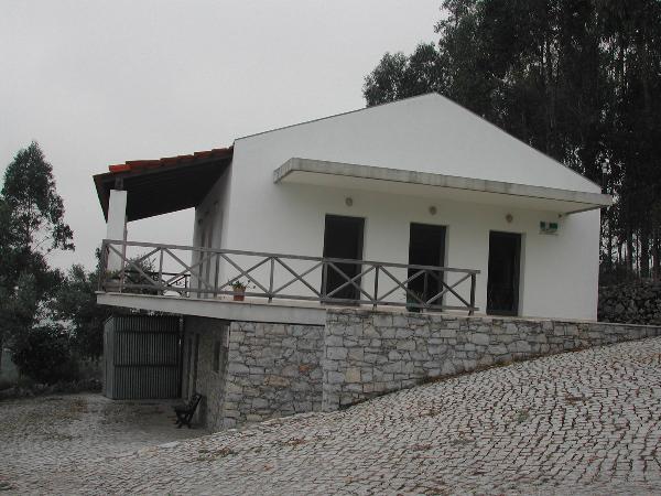 Troço de via romana em Alqueidão da Serra
