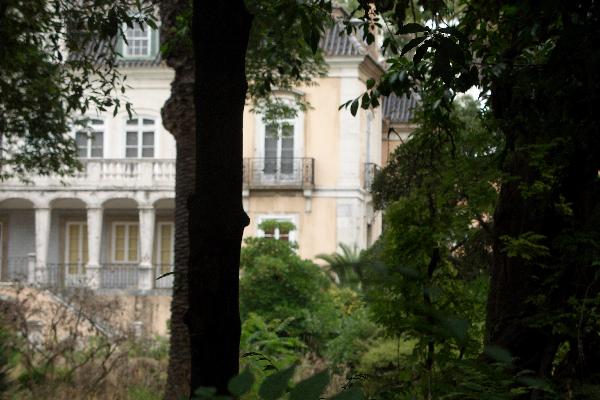 Quinta das Águias, também denominada «Quinta de Diogo de Mendonça», «Quinta do Visconde da Junqueira», «Quinta do Prof. Lopo de Carvalho» ou «Quinta dos Côrte-Real»