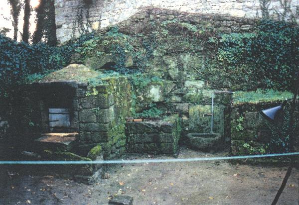 Casa da Oliveirinha (conjunto), incluindo jardim e tulha