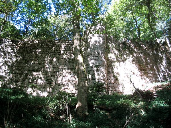 Castelo dos Mouros, compreendendo a cisterna
