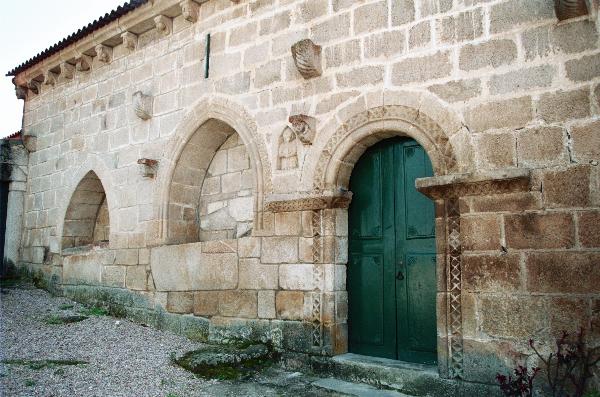 Igreja românica de Adeganha