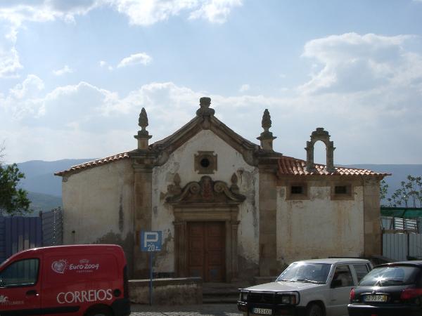 Capela do Sagrado Coração de Jesus de Moncorvo, com toda a sua talha, órgão, quadros e demais recheio