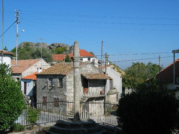 Pelourinho de Vila do Touro