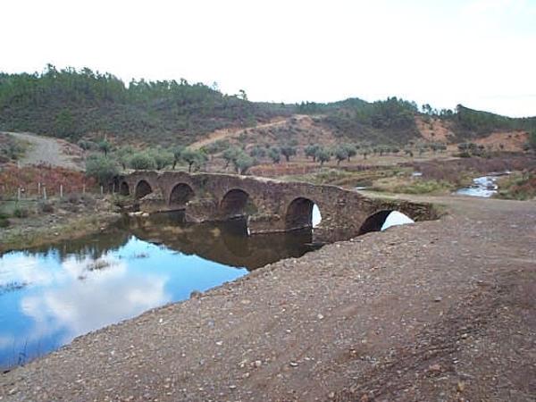 Ponte da Ladeira dos Envendos