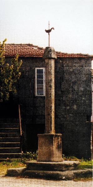 Pelourinho de São João do Monte