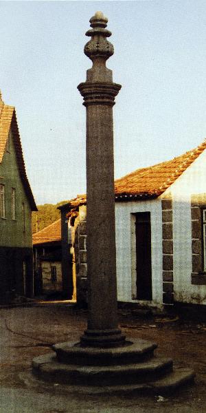 Pelourinho de São Miguel do Outeiro