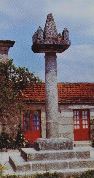 Pelourinho de Santa Cruz de Riba Tâmega