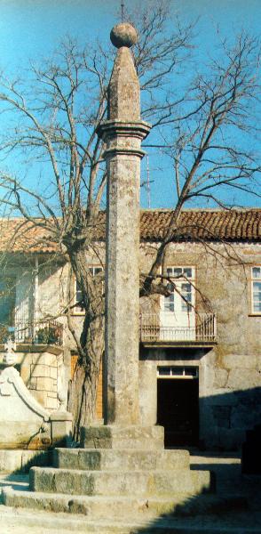 Pelourinho de Vila da Ponte