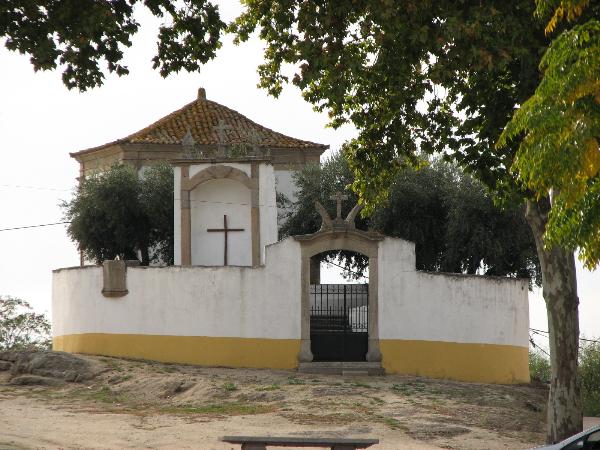Capela da Senhora da Redonda, também denominada «Capela de Nossa Senhora da Redonda»