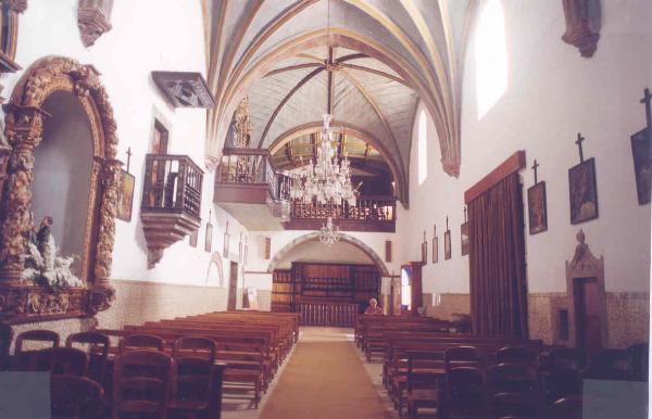 Igreja de São João Batista, antiga Sé de Bragança, e claustro