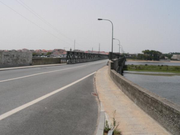 Ponte metálica de Fão