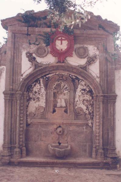 Igreja e vestígios do Mosteiro de São Francisco do Monte