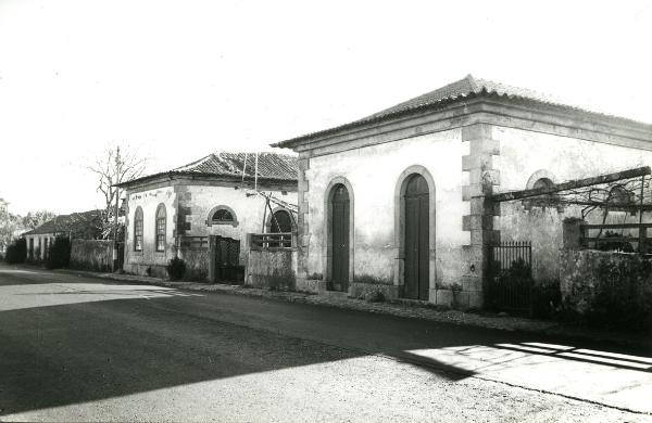 Edifícios da Mala-Posta de Sanfins, ou de São Jorge, antiga muda de Souto Redondo
