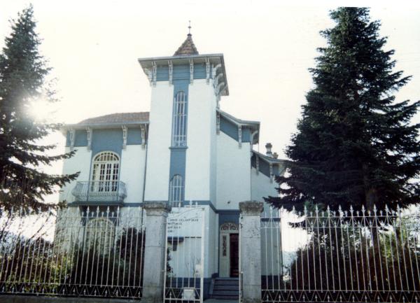 Palácio conhecido como da Companhia de Fiação de Fafe e jardim