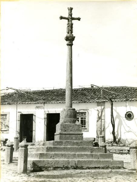 Cruzeiro de Cervães