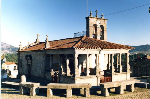 Igreja Paroquial de Santa Eufémia de Lavandeira