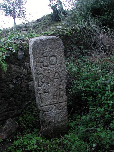 Marco granítico n.º 20