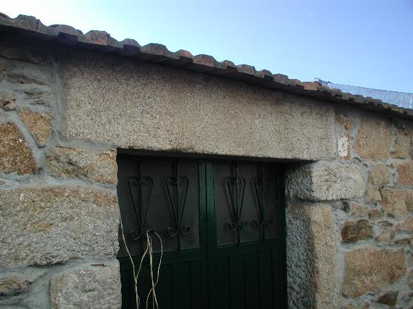 Marco granítico n.º 47