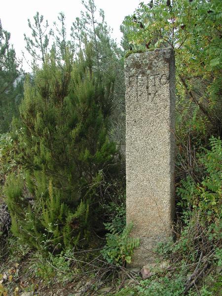 Marco granítico n.º 35
