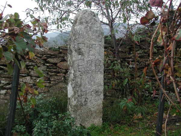 Marco granítico n.º 51