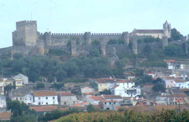 Castelo de Montemor-o-Velho, compreendendo a igreja anexa