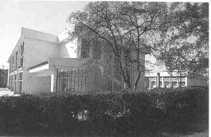 Escola Primária do Bairro de São Miguel, atual Escola Básica do 1.º Ciclo n.º 24, incluindo o património móvel integrado