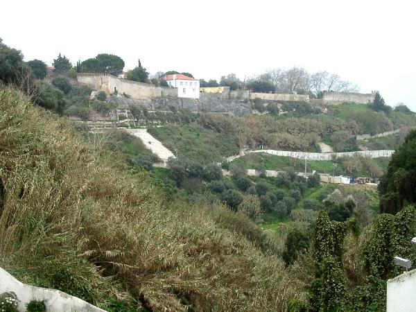 Restos das muralhas de Santarém