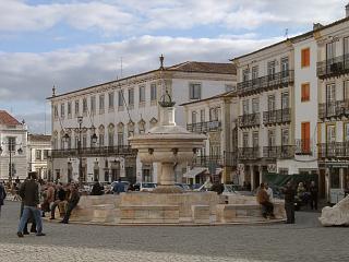 Chafariz da Praça do Giraldo