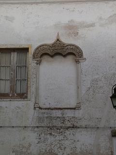 Janelas da frontaria do antigo palácio dos Sepúlvedas