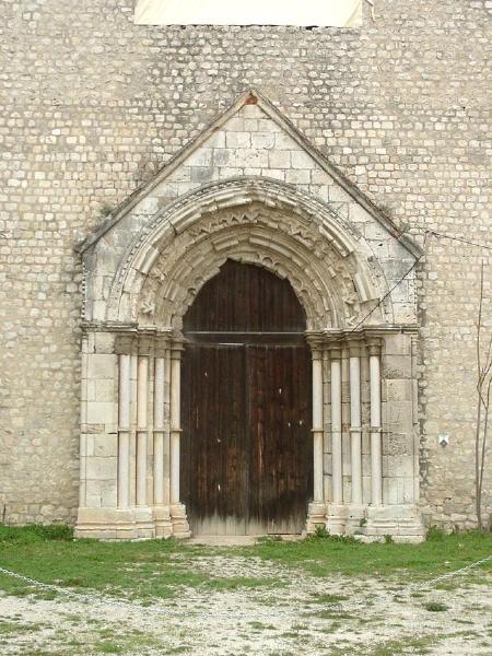 Igreja e Claustro do extinto Convento de São Francisco