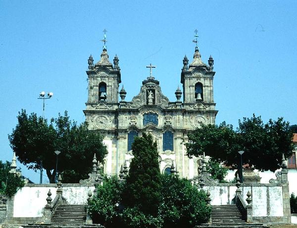Mosteiro de Santa Marinha da Costa