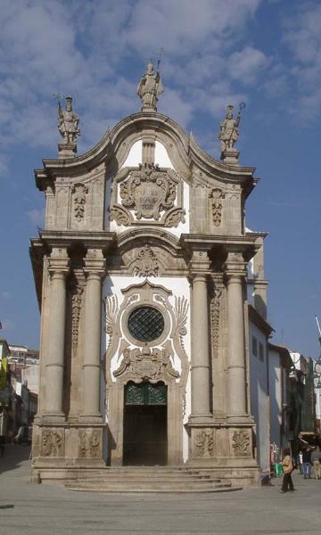 Igreja de São Paulo, também denominada «Igreja dos Clérigos» ou «Capela Nova»