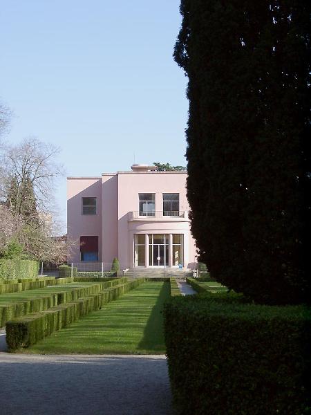Casal de Santa Maria (conjunto edificado e zona envolvente), também denominado «Parque de Serralves» ou «Quinta do Riba de Ave» (primitiva Quinta do Conde de Vizela - Carlos Alberto Cabral)