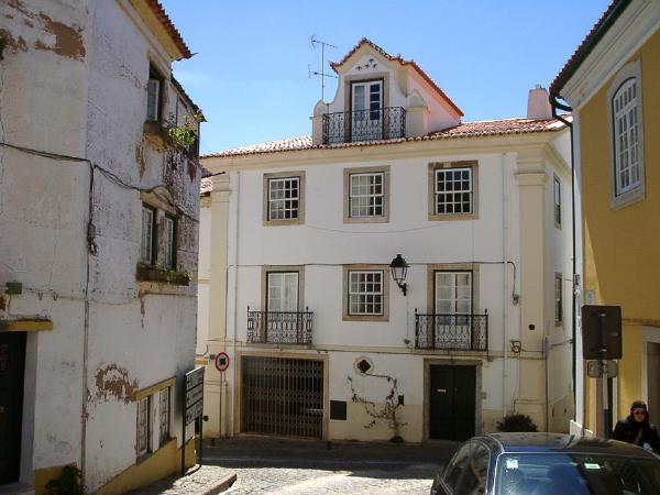 Casa na Rua do Outeiro (actual Rua José Estêvão), 47 e 49