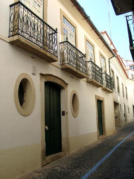 Casa na Rua Grande (Santos e Silva), 24 e 26