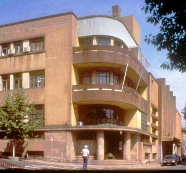 Edifício do frigorífico do Peixe, em Massarelos