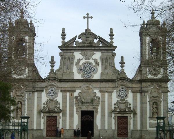 Igreja paroquial de Matosinhos, incluindo o seu recheio