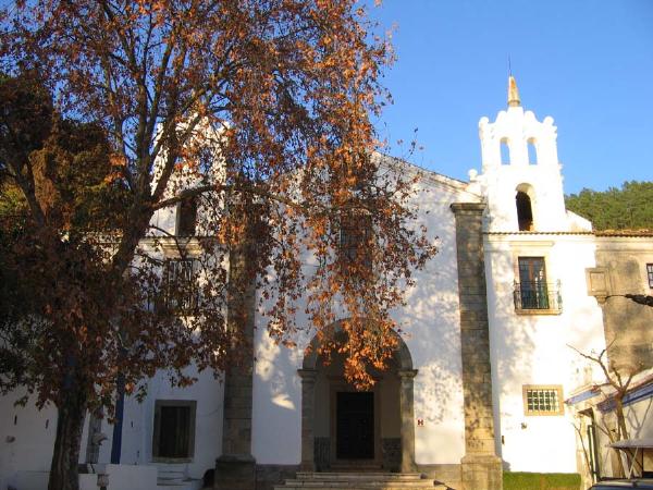 Convento de São Paulo, sito na serra de Ossa, incluindo azulejos setecentistas que revestem o seu interior, o retábulo fingido da capela-mor, os 2 fontanários em mármore, uma fonte decorativa e os jardins circundantes