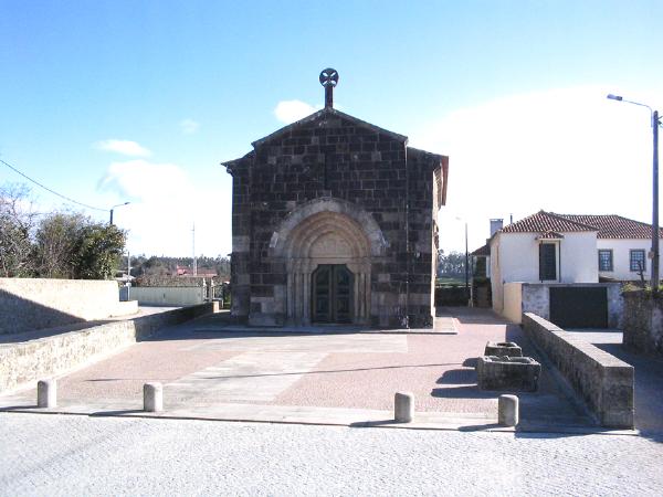 Igreja de São Cristóvão de Rio Mau