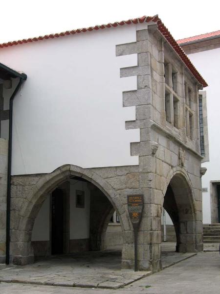 Casa chamada de João Velho ou dos Arcos