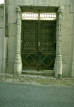 Portal lateral dos antigos paços de São Cristóvão