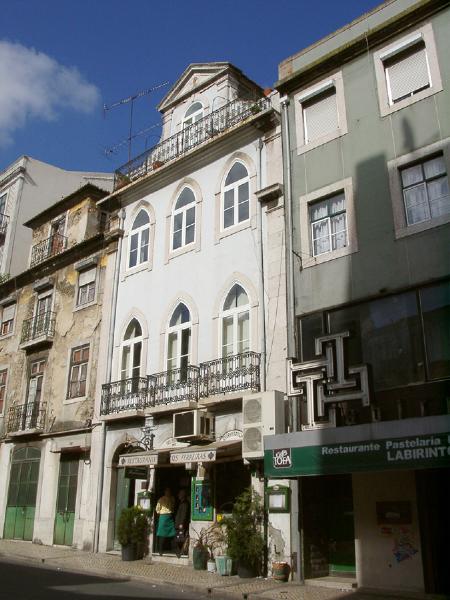 Edifício situado na Rua de São Lázaro, 150 a 154