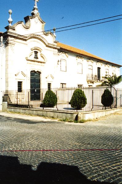 Casa do Outeiro e respectiva capela