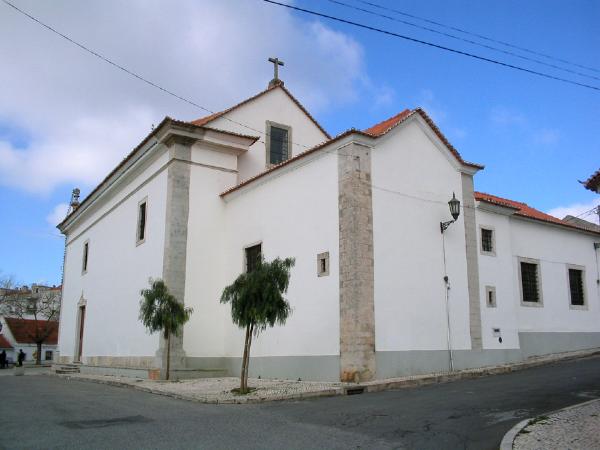 Igreja Paroquial de Nossa Senhora da Assunção de Vialonga, incluindo os elementos de talha, pintura sobre tela, azulejos e imagens que fazem parte integrante do seu revestimento interior